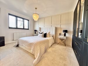 Photo 27- click for photo gallery